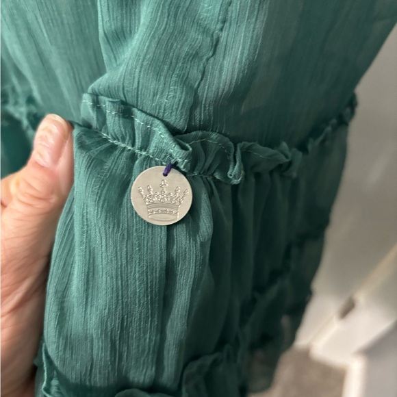 Unique sheer top - Picture 2 of 5